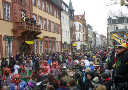 Heidelberger Fastnachtsumzug 2013 war wieder ein Zuschauermagnet. Foto: Pfisterer